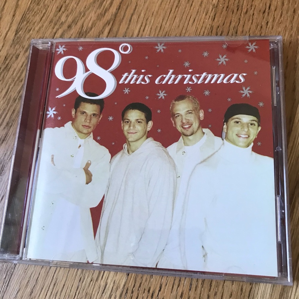 Bundle 3 for $10. 98◦This Christmas cd EUC